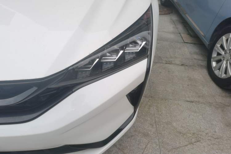 Used Dongfeng Aeolus Yixuan 2020 230T Automatic Xuanyao Track Edition Left Front Headlight