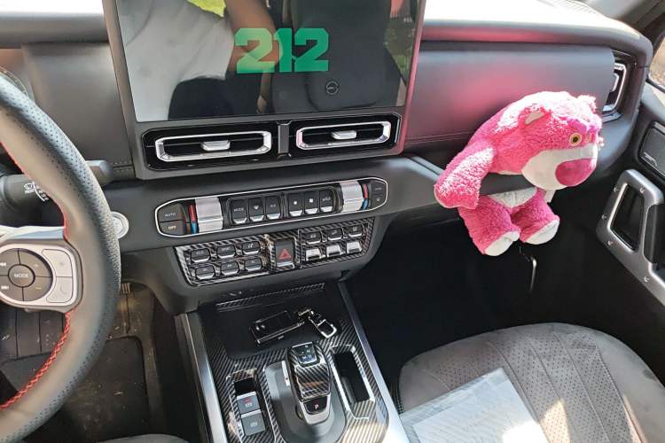 Used 212 T01 2024 2.0T Explorer Audio And AC Panel