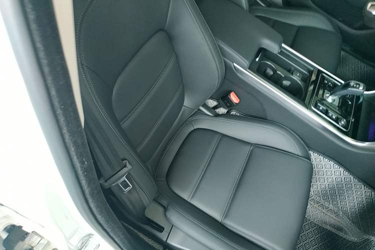 Used Jaguar XEL 2021 2.0T 250 PS S Progressive Elegance Edition
