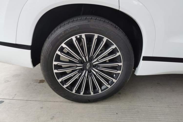 Used Chery Tiggo 9 2025 2.0T Automatic Two-Wheel Drive Luxury Edition 5 Seats