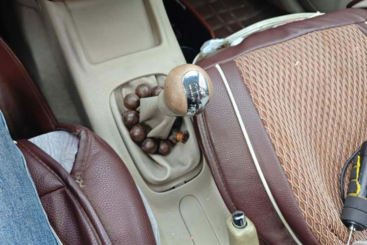 Used FAW Senya M80 2009 1.3L Manual 7-Seater Standard Edition Gear Lever