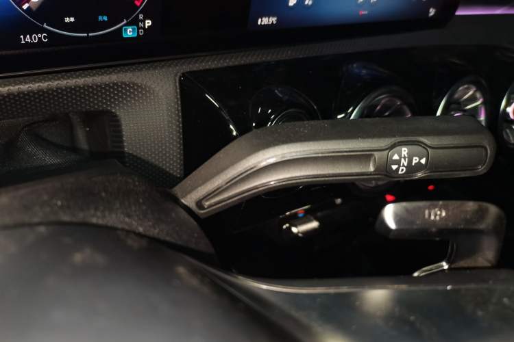 Used Mercedes-Benz A AMG 2024 AMG A 35 4MATIC Gear Lever