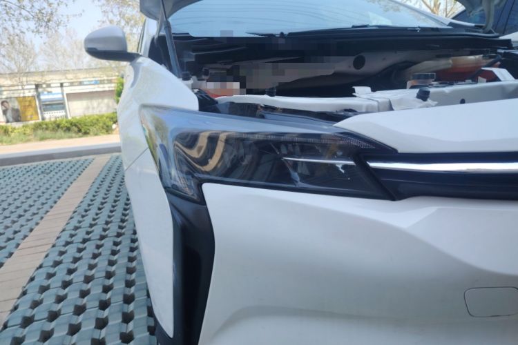 Used Buick Velite 6 2023 430km Range Commuter Version Right Front Headlight