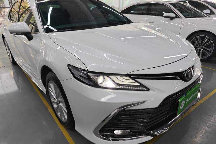 Used Toyota Camry 2023 2.0G Luxury Edition
