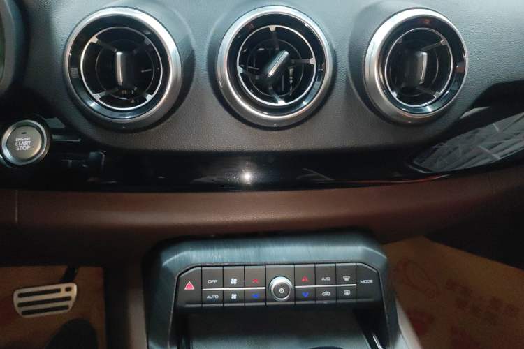 Used Wey VV7 2017 2.0T Flagship Model