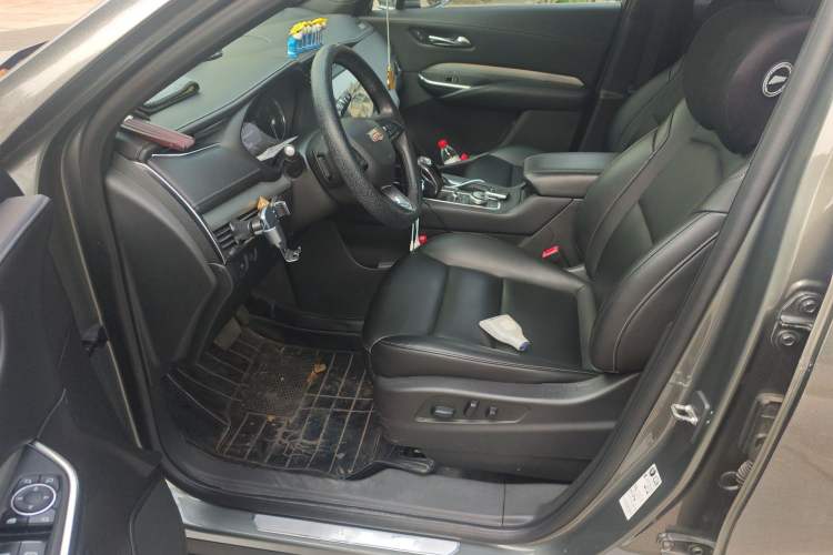 Used Cadillac XT4 2018 28T Two-Wheel Drive Leading Version Driver Seat