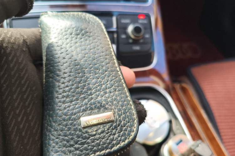 Used Audi A8 2012 A8L 45 TFSI quattro Comfort model
