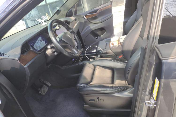 Used Tesla Model X 2019 Long-Range Version
