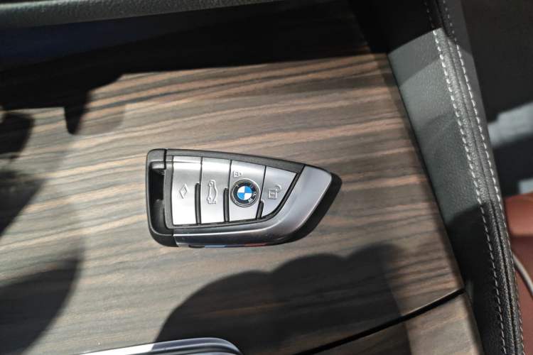 Used BMW 5 Series 2022 Restyled 530Li Leading Edition M Sport Package
