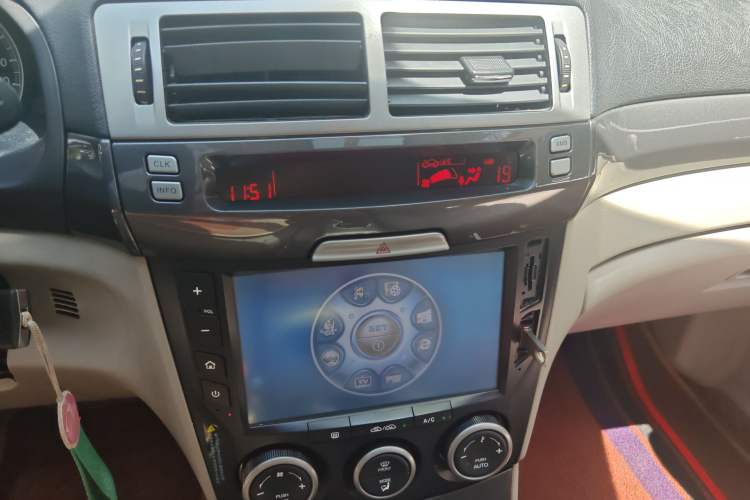 Used Bestune B70 2011 2.0L Automatic Fashion Version