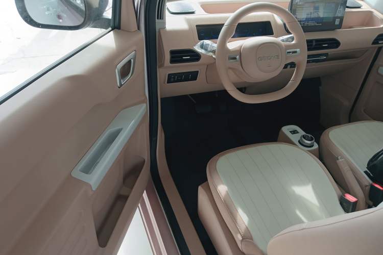 Used Geely Galaxy Panda 2024 Panda Mini 200km Endurance Bear