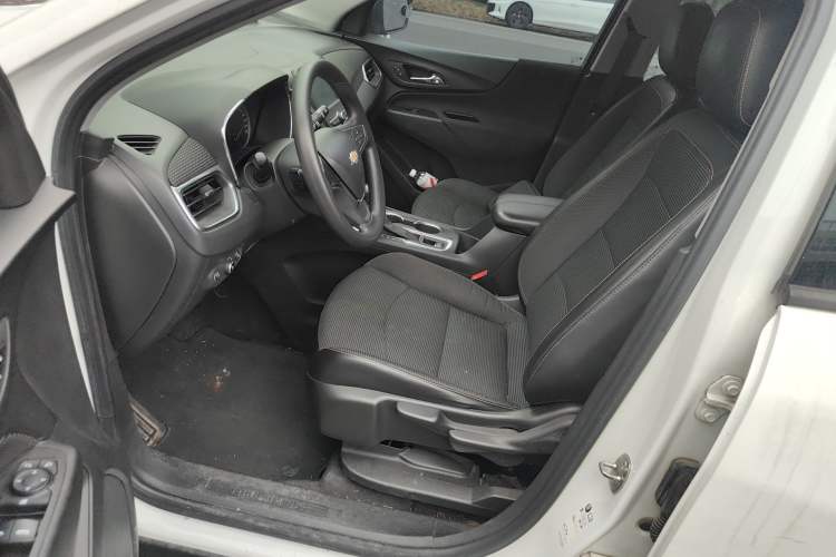 Used Chevrolet Equinox 2019 535T Automatic Lingjie Edition China VI Standard Driver Seat