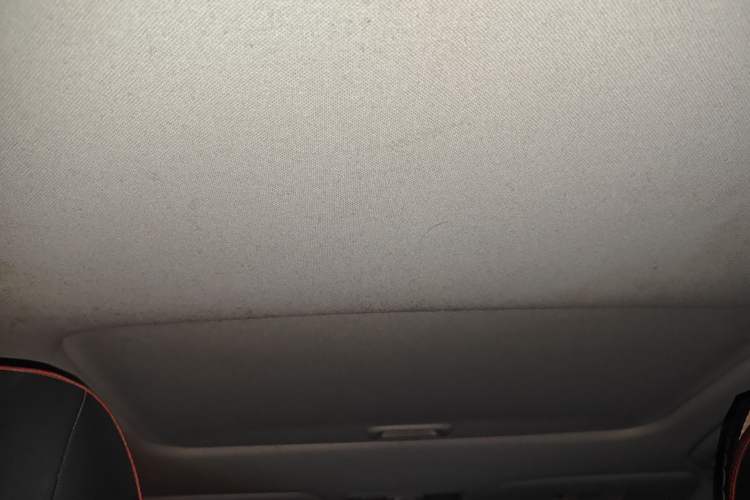 Used Kia KX Cross 2017 1.4L MT GLS
