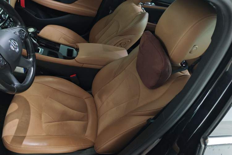 Used Buick LaCrosse 2018 28T Luxury Model
