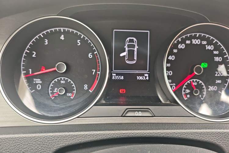 Used Volkswagen Golf 2016 230TSI Automatic Luxury Version Odometer Close Up