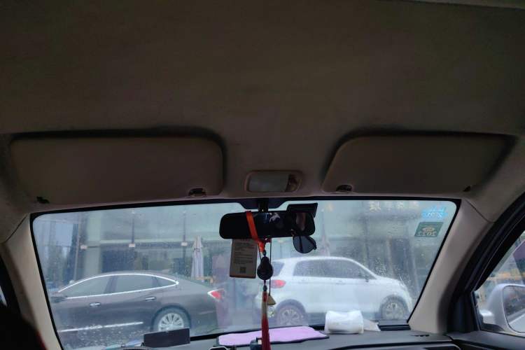 Used Wuling Hongguang V 2019 1.5L Enjoyment Version China VI LAR