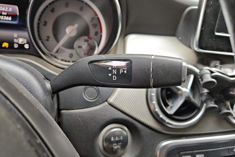 Used Mercedes-Benz CLA 2015 CLA 200 Gear Lever