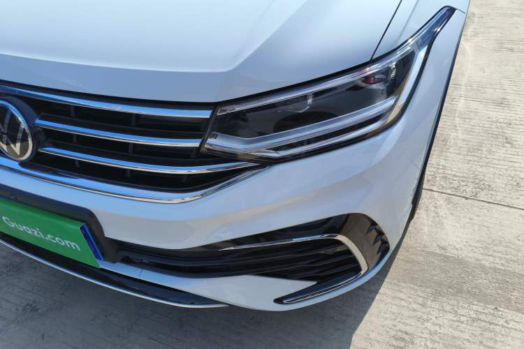 Used Volkswagen Tiguan L 2024 Outstanding Model 330TSI Automatic Two-Wheel Drive R-Line Dragon Glory Edition