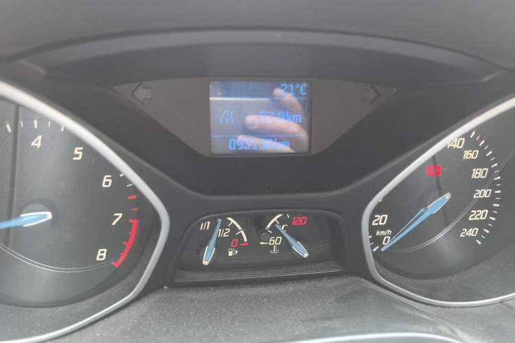 Used Ford Focus 2012 Sedan 1.6L Manual Comfort Model Odometer Close Up