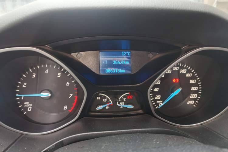 Used Ford Focus 2012 Sedan 1.6L Manual Comfort Model
