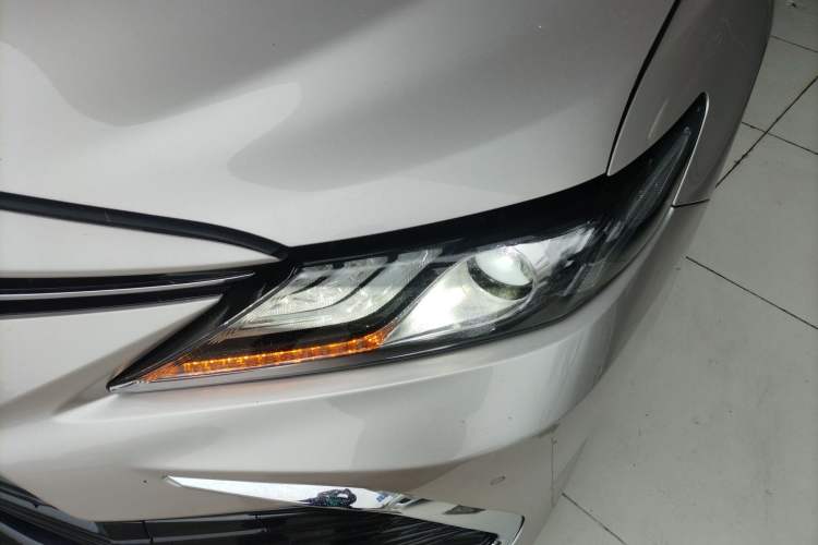 Used Toyota Camry 2021 2.0G Luxury Edition Left Front Headlight