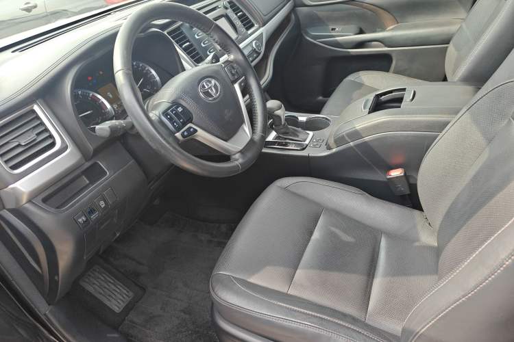 Used Toyota Highlander 2015 2.0T Four-Wheel Drive Luxury Edition 7-Seater