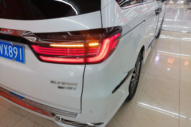 Used Honda Elysion 2022 2.0L eHEV Luxury Edition