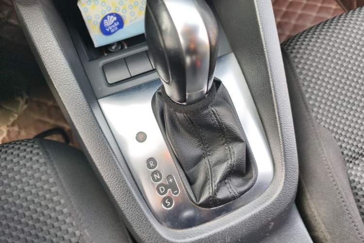 Used Volkswagen Sagitar 2014 Revised Version 1.6L Automatic Leading Edition
