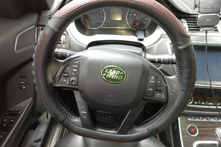 Used Land X7 2015 2.0T Panoramic Flagship Edition Steering Wheel