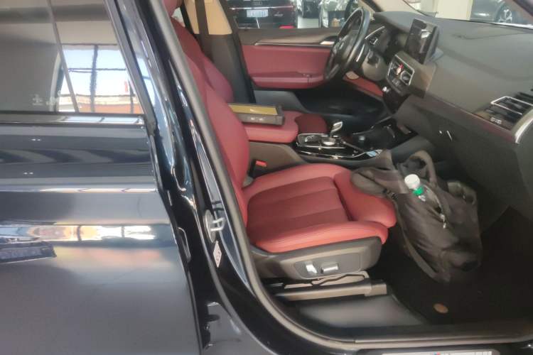 Used BMW X3 2022 Second Facelift xDrive30i Leading Edition M Night Sky Package