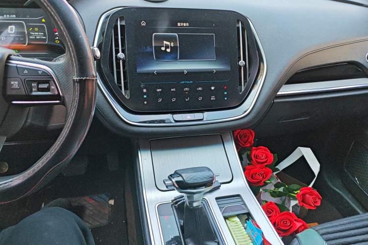 Used JETOUR X70 2020 1.5T DCT Comfort Edition 5-seater
