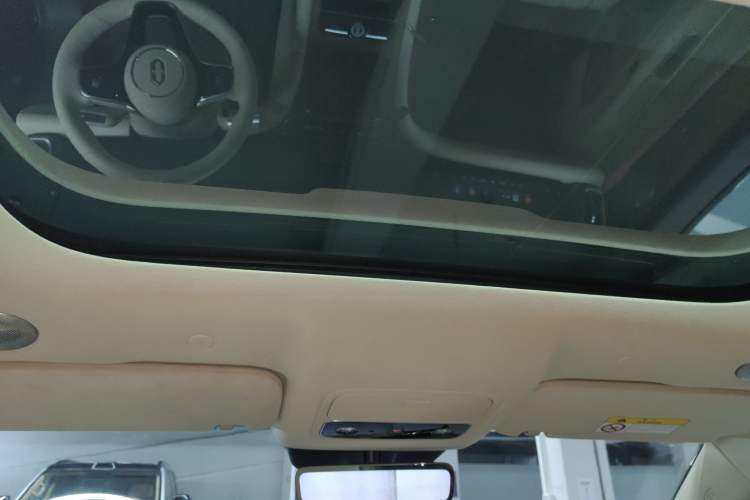 Used Hima AITO M9 2025 Extended-Range Ultra Version 52 kWh 6-Seater