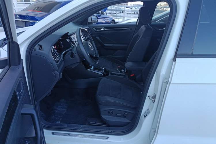 Used Volkswagen T-ROC 2020 280TSI DSG Two-Wheel-Drive Luxury Version Left Front Seat