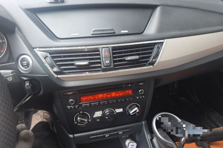 Used BMW X1 2014 sDrive18i Fashion Model Audio And AC Panel