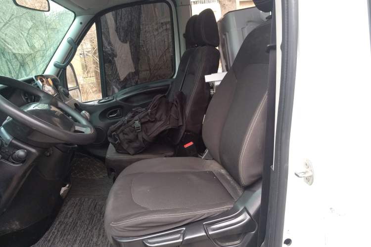 Used Iveco Eurocargo 2020 2.3T Manual Super Rui Short Wheelbase High-Roof Low-Performance F1A
