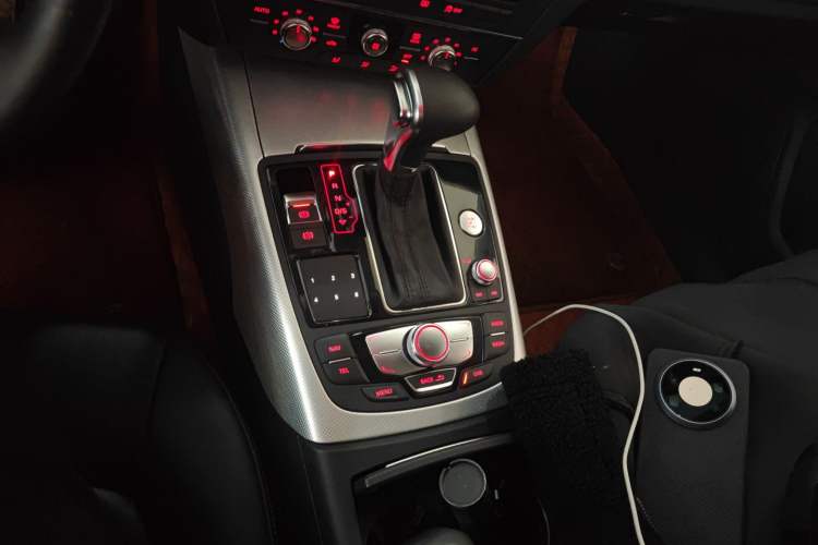 Used Audi A6L 2012 30 FSI Technology Edition Gear Lever