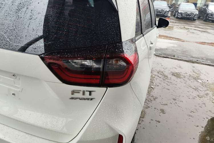 Used Honda Fit 2021 1.5L CVT Trendy Run Pro Edition
