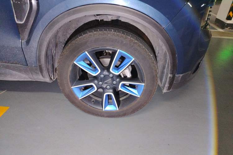 Used Lynk & Co 01 2019 2.0T Two-Wheel Drive Zhaopu Version China VI Standard Right Front Wheel Hub