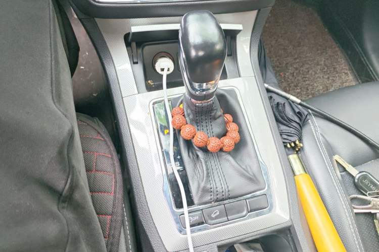 Used Roewe RX5 2019 20T Two-Wheel Drive Automatic 4G Connected Platinum Edition