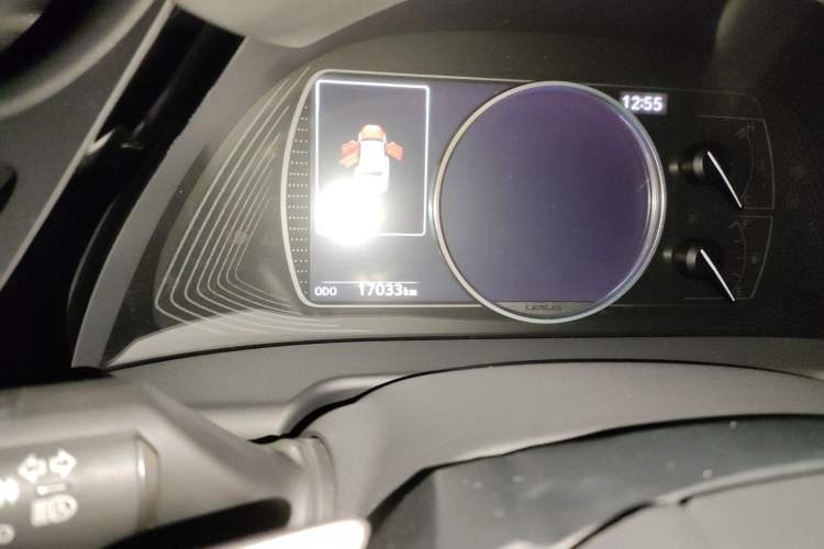 Used Lexus ES 2023 200 Excellence Edition
