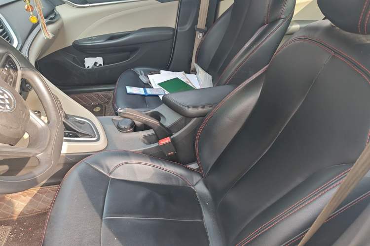 Used Buick GT 2015 15N Automatic Elite Version
