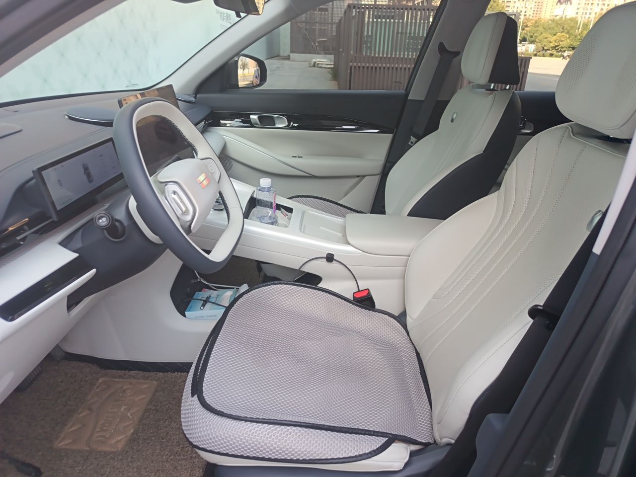 Geely Galaxy E5 2024 530 km Exploration+ Version — снимка 15