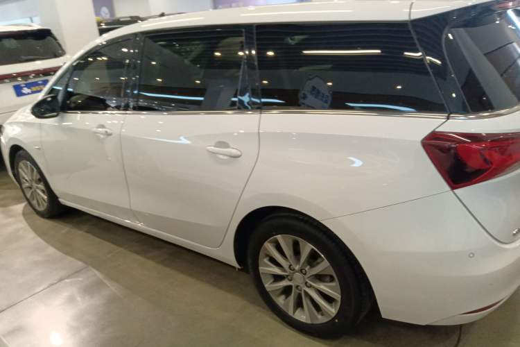 Used Buick GL6 2019 18T 6-Seater Connected Luxury Version China VI Standard