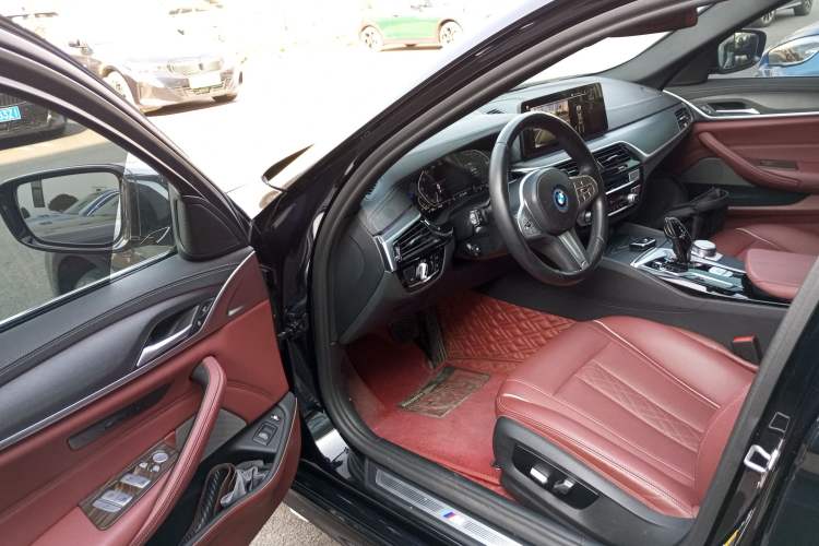 Used BMW 5 Series New Energy 2022 Revised Version 3 535Le Pioneer Edition M Sport Package