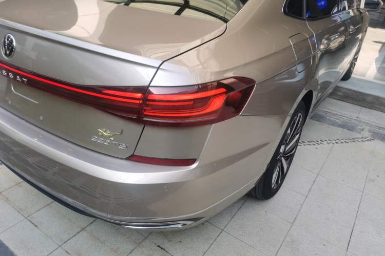 Used Volkswagen Passat 2022 330TSI Elite Edition Custom Version