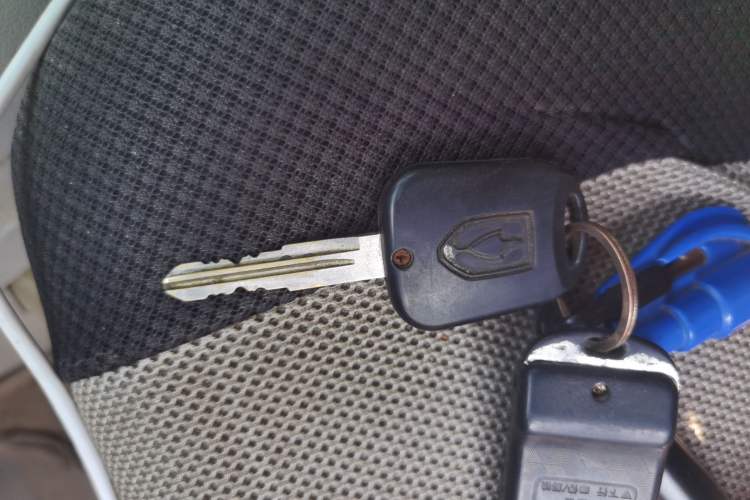 Used Jinbei New Hiace S 2021 1.5L Wealth Model Non-Air-Conditioned Version National VI Standard SWC15M Vehicle Key