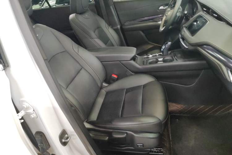 Used Cadillac XT4 2022 28T Two-Wheel Drive Fashion Edition
