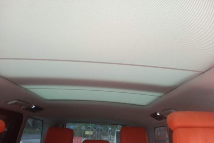 Used Land Rover Range 2022 3.0 L6 400 PS Classic Extended Version Headliner