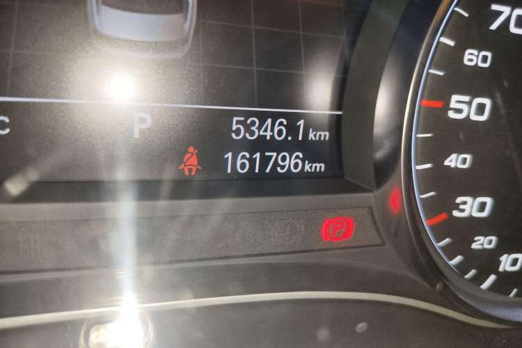 Used Audi A6L 2014 TFSI Standard Model Odometer Close Up