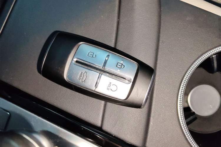 Used Genesis G70 2021 2.0T Rear-Drive Luxury Edition